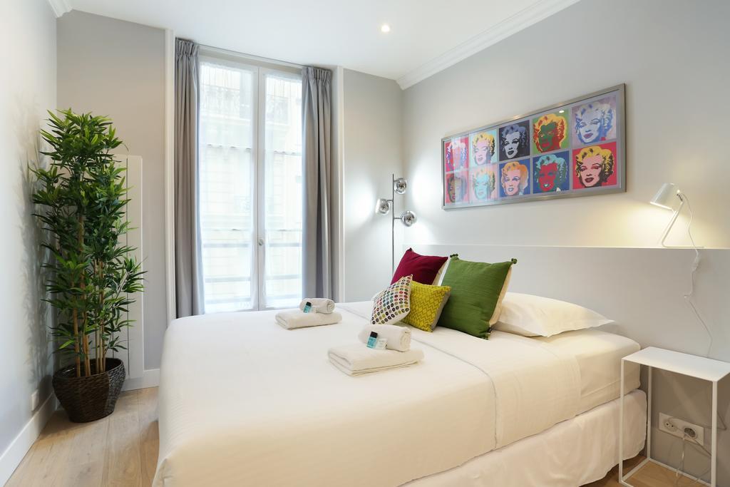 Rent A Room - Residence Blanche Paris Eksteriør bilde