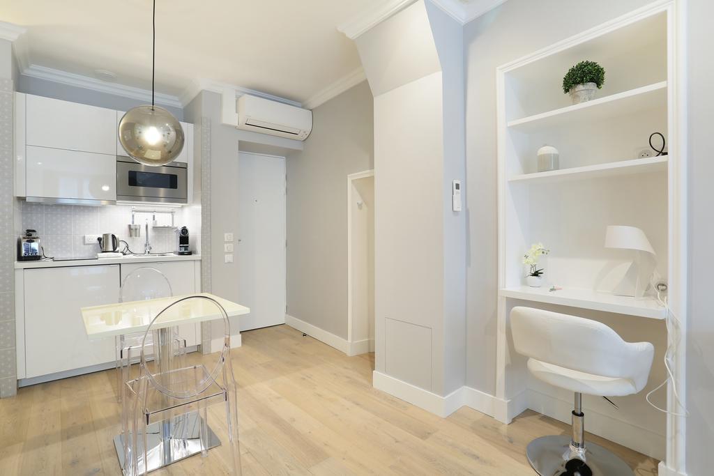 Rent A Room - Residence Blanche Paris Eksteriør bilde