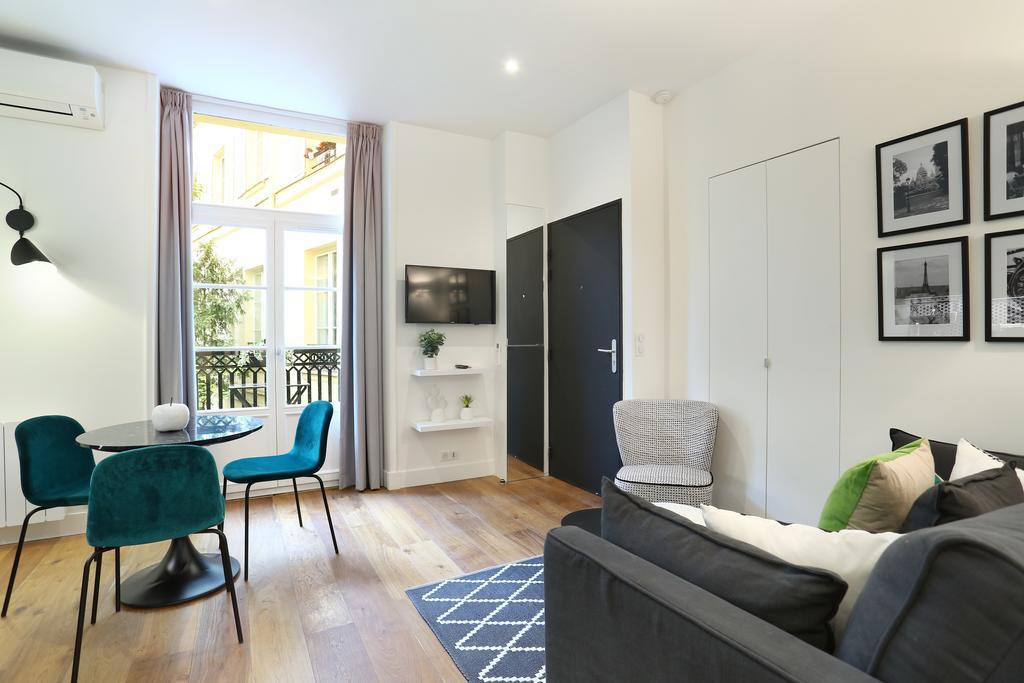 Rent A Room - Residence Blanche Paris Eksteriør bilde
