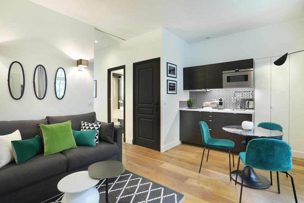 Rent A Room - Residence Blanche Paris Eksteriør bilde