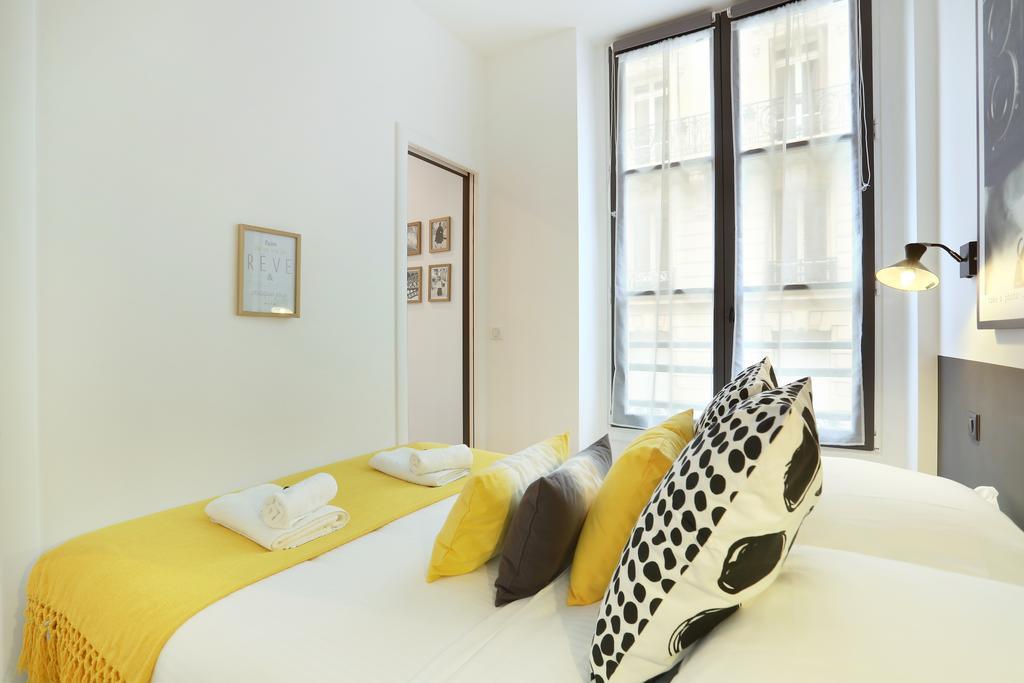 Rent A Room - Residence Blanche Paris Eksteriør bilde