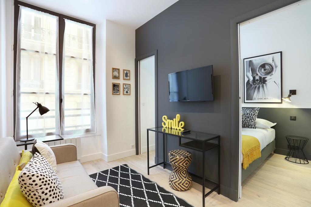 Rent A Room - Residence Blanche Paris Eksteriør bilde