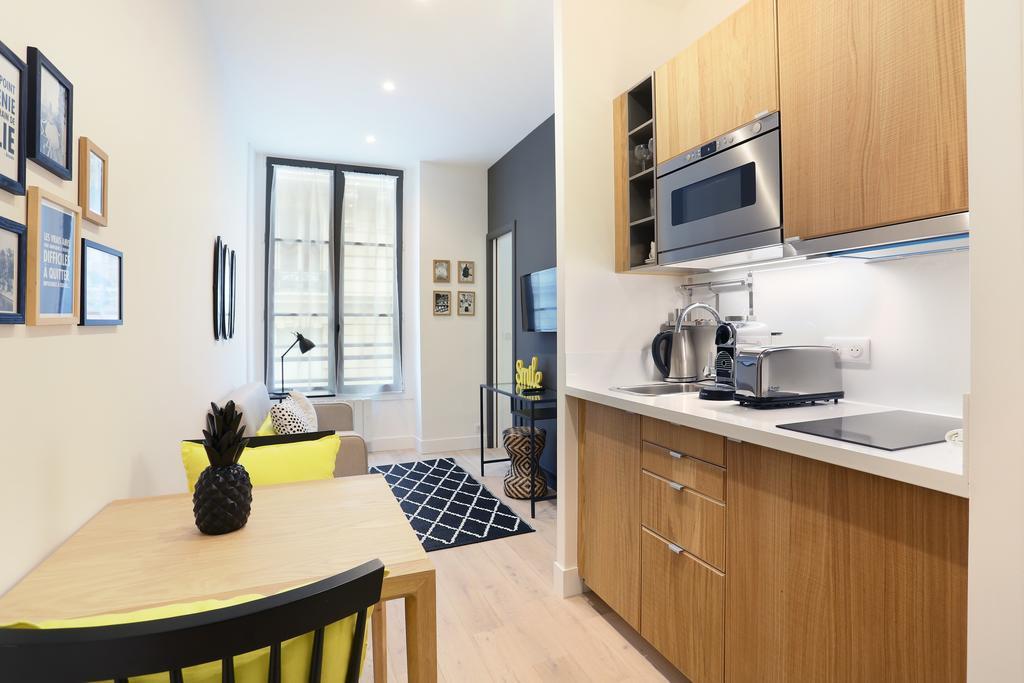 Rent A Room - Residence Blanche Paris Eksteriør bilde