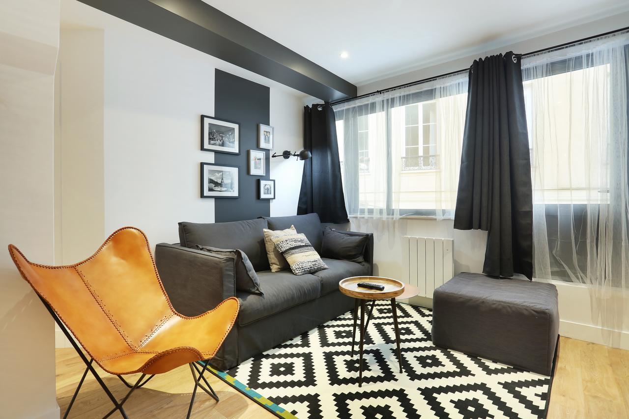 Rent A Room - Residence Blanche Paris Eksteriør bilde