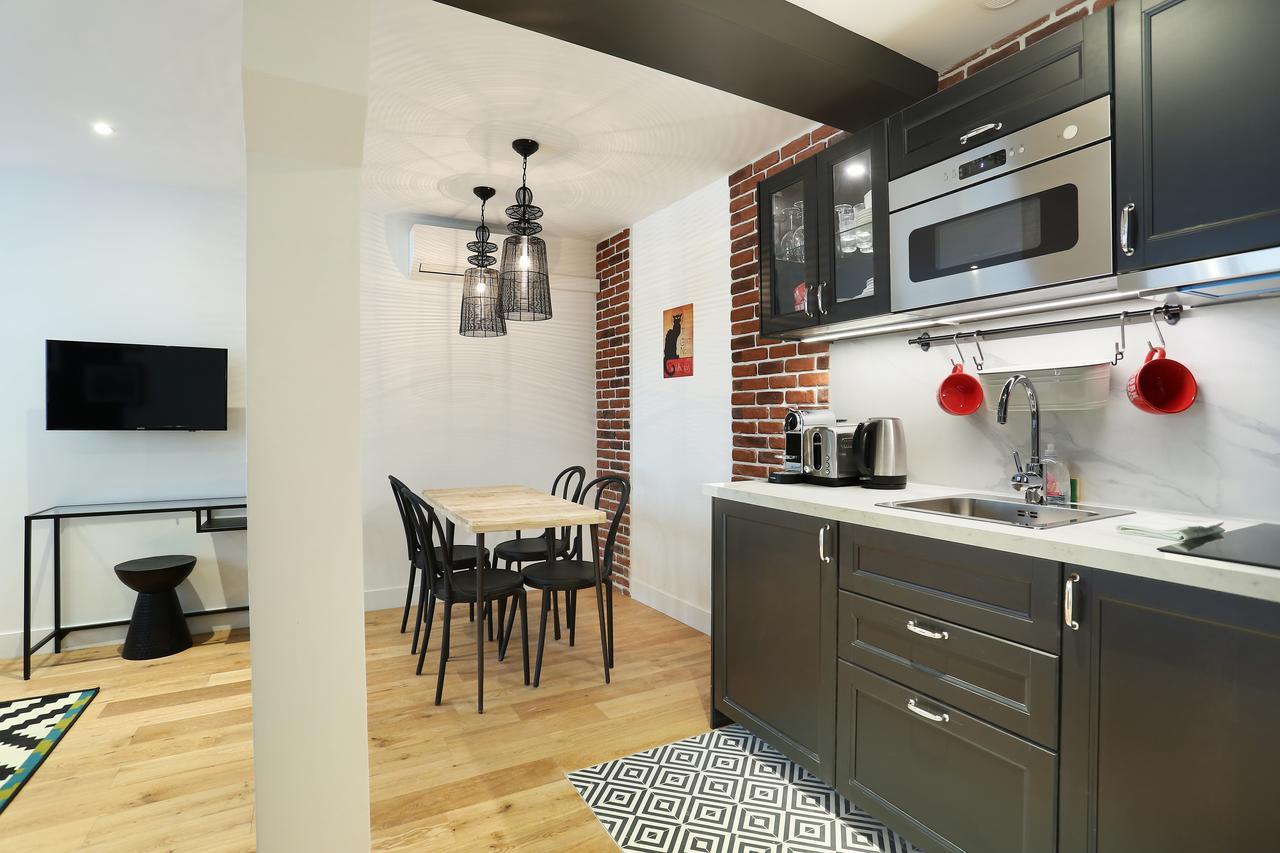 Rent A Room - Residence Blanche Paris Eksteriør bilde