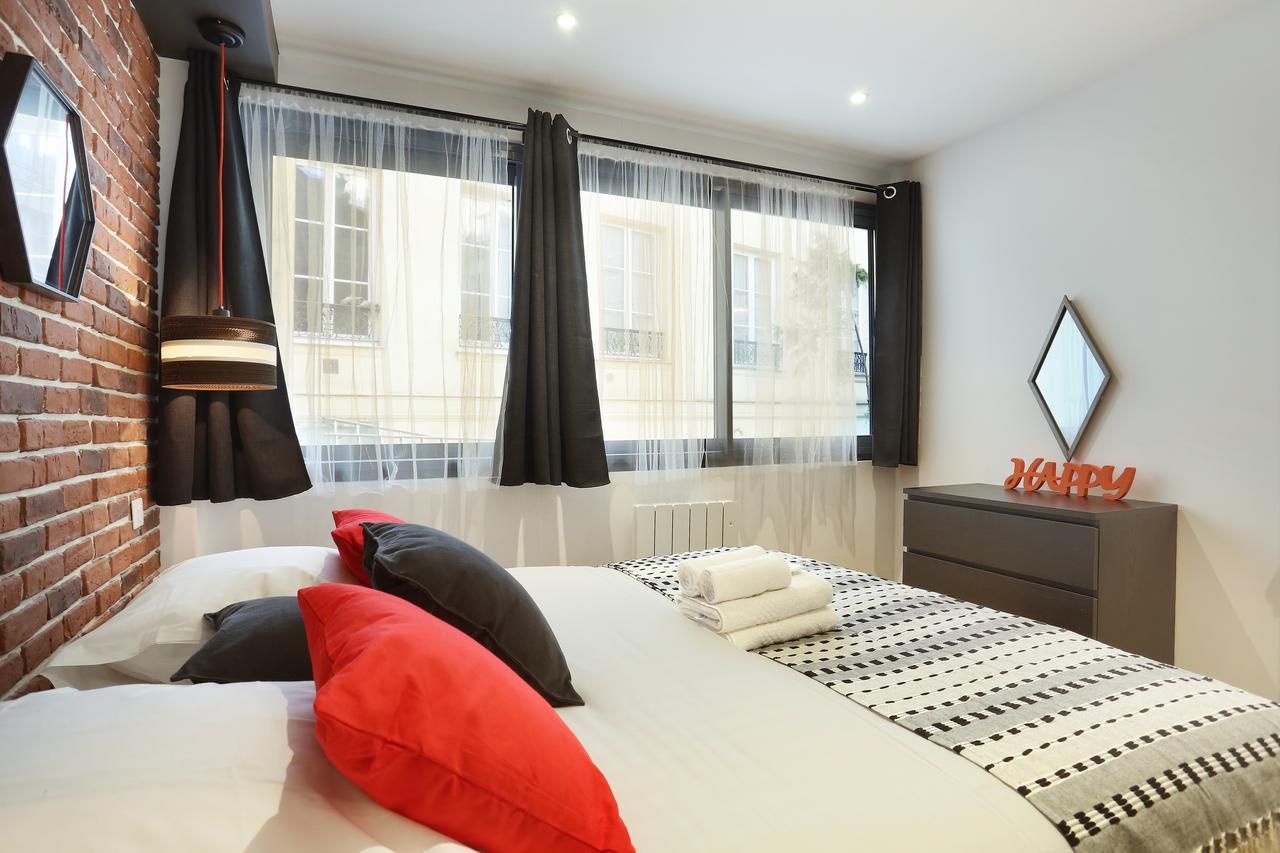 Rent A Room - Residence Blanche Paris Eksteriør bilde